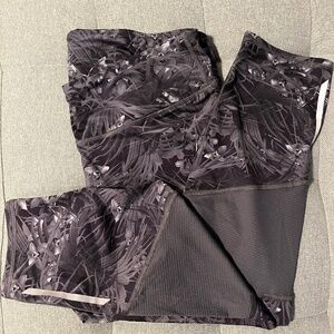 Old Navy Active Go-Dry Gray Floral Mesh Reflective Legging Women XL